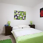 아파트 By The Sea Poljana, Ugljan - 8523 프레코